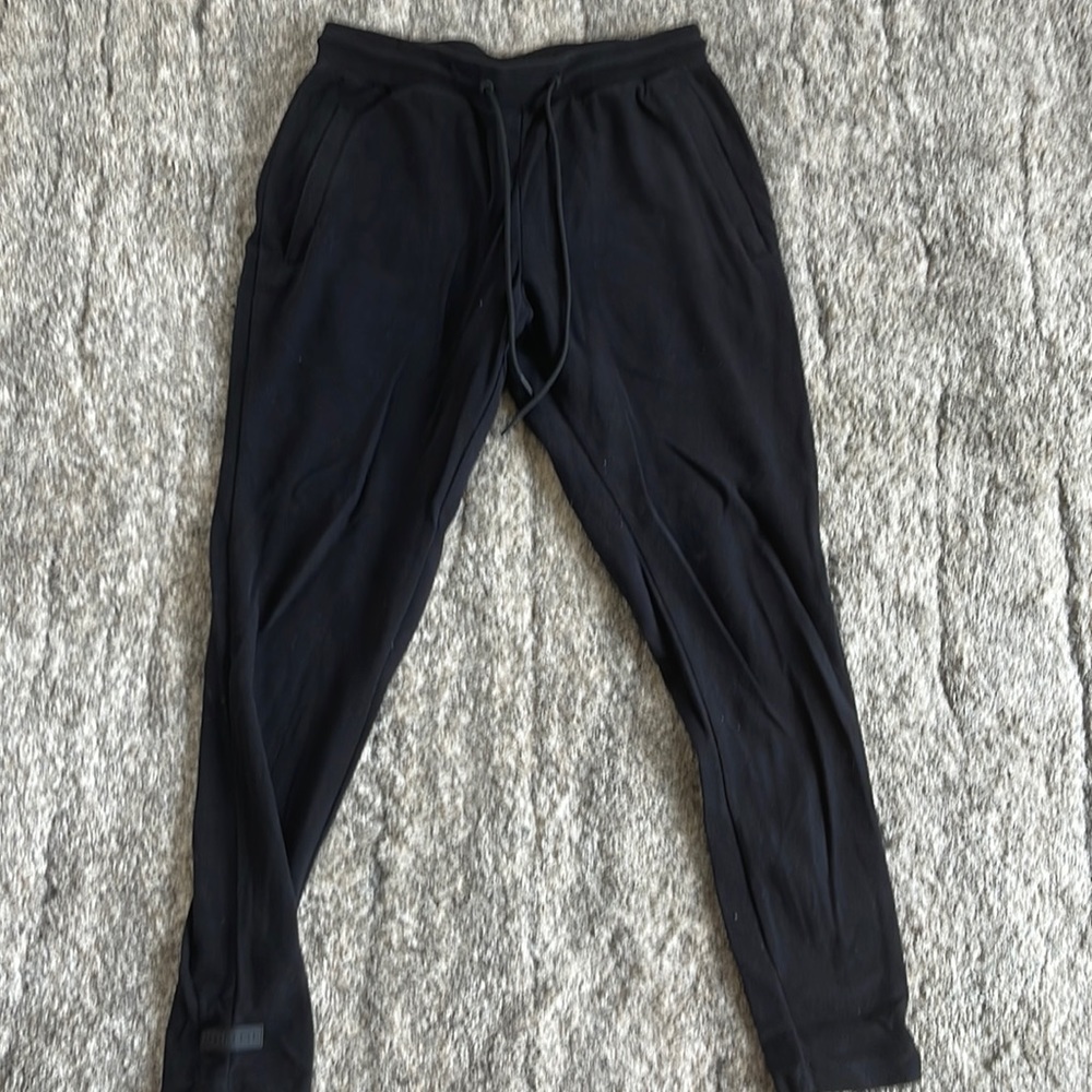 Alphalete Joggers